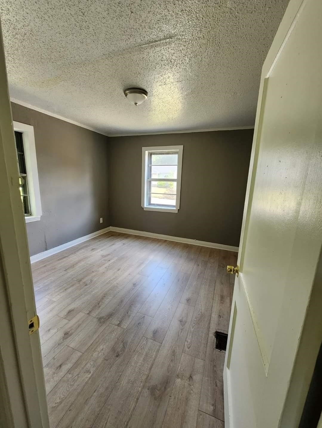 2115 Rile Street Memphis, TN 38109 - Photo 6 of 9 Gallery Image 6