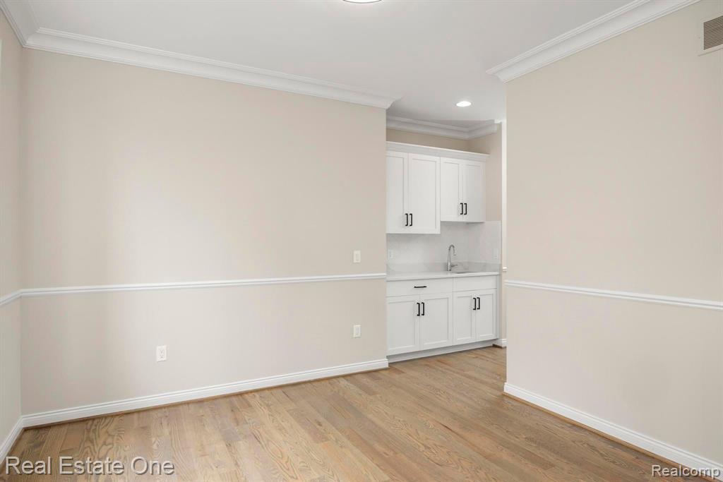 1685 East Wattles Road Troy, MI 48085 - Photo 8 of 57