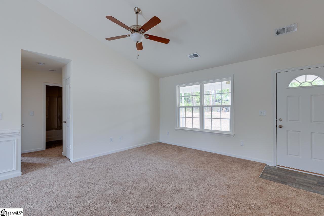 200 Miller Road Belton, SC 29627 - Photo 8 of 36