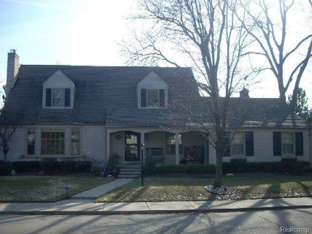 85 Colonial Road Grosse Pointe, MI 48236 - Photo 1 of 12 85 COLONIAL