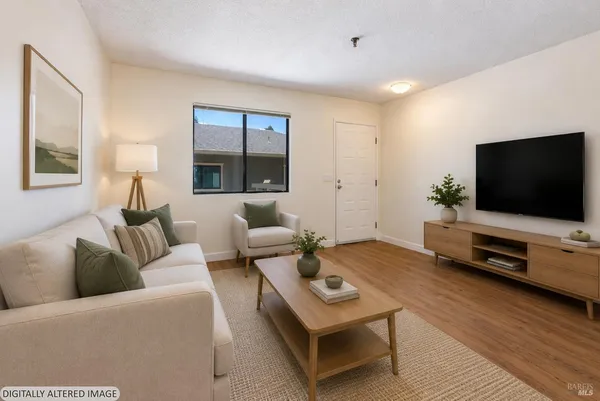 $330,000 | 720 Petaluma Boulevard South, Unit 26, Petaluma, CA 94952