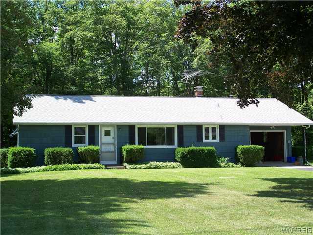 10990 Keller Road Clarence, NY 14031 - Photo 1 of 1 Exterior Front