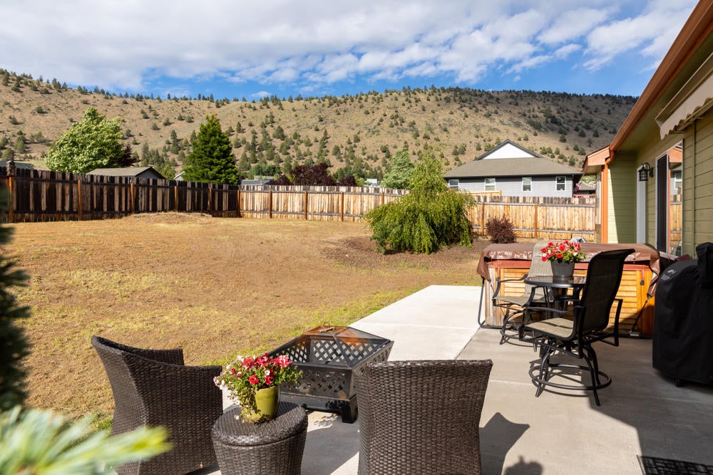 11605 Ramirez Road Klamath Falls, OR 97603 - Photo 22 of 39 11605RamirezRd.-31