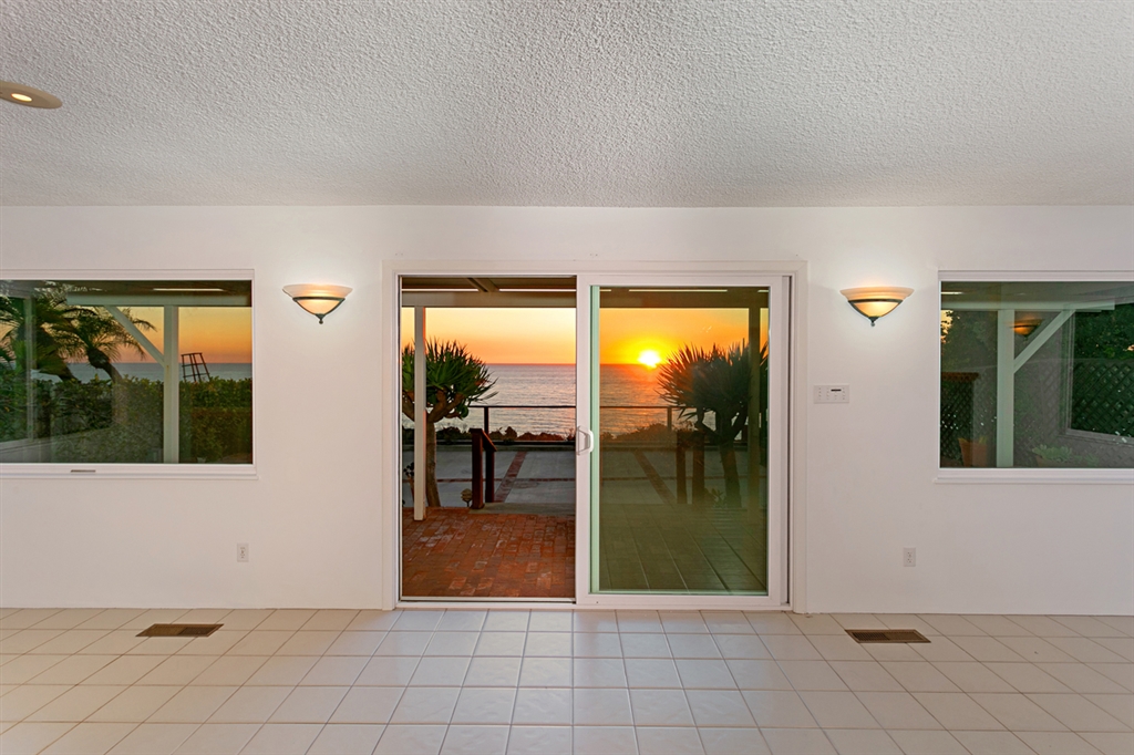 312 Neptune Avenue Encinitas, CA 92024 - Photo 14 of 23 Gallery Image 14