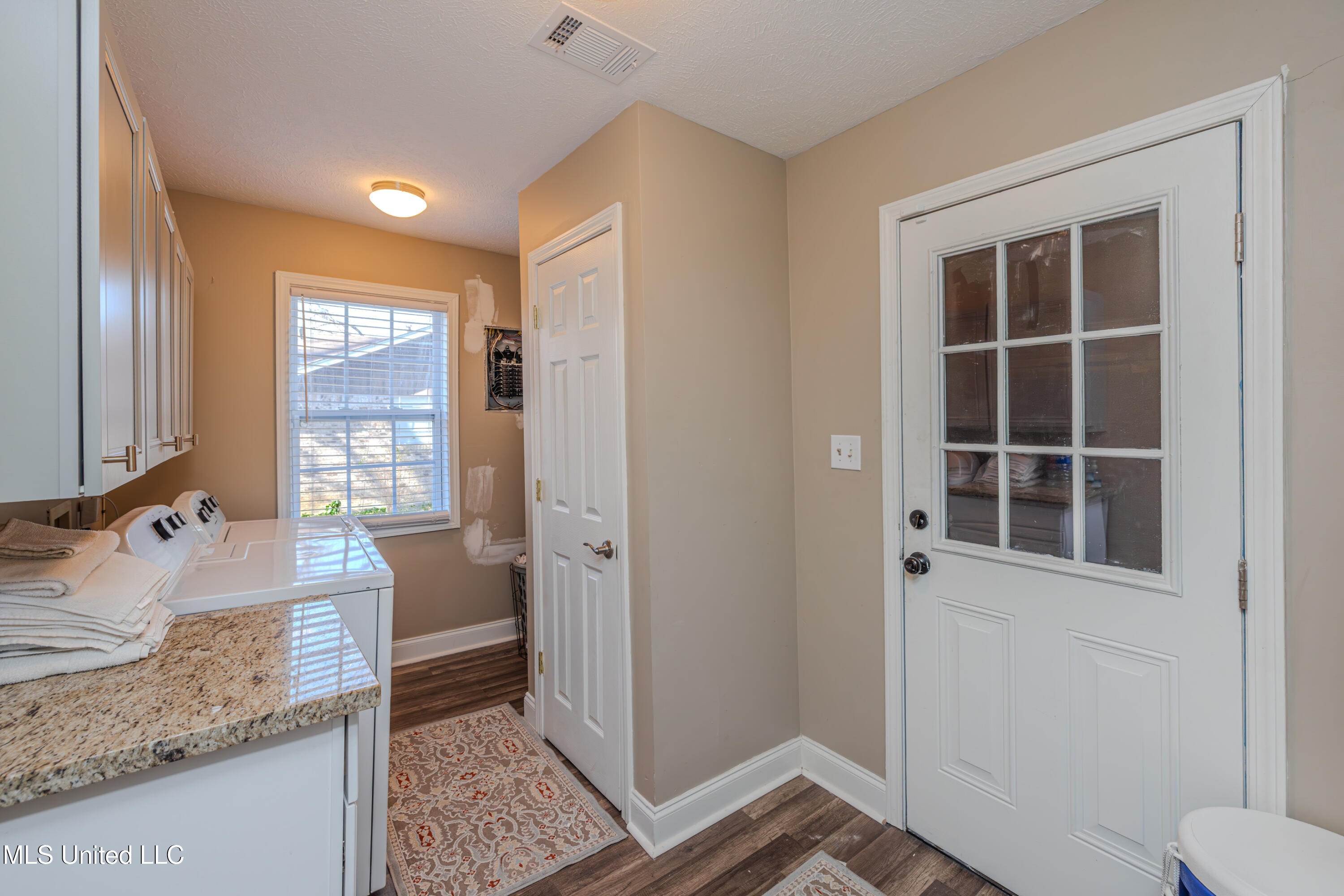 5145 Gault Street Jackson, MS 39209 - Photo 14 of 28 1R4A1052