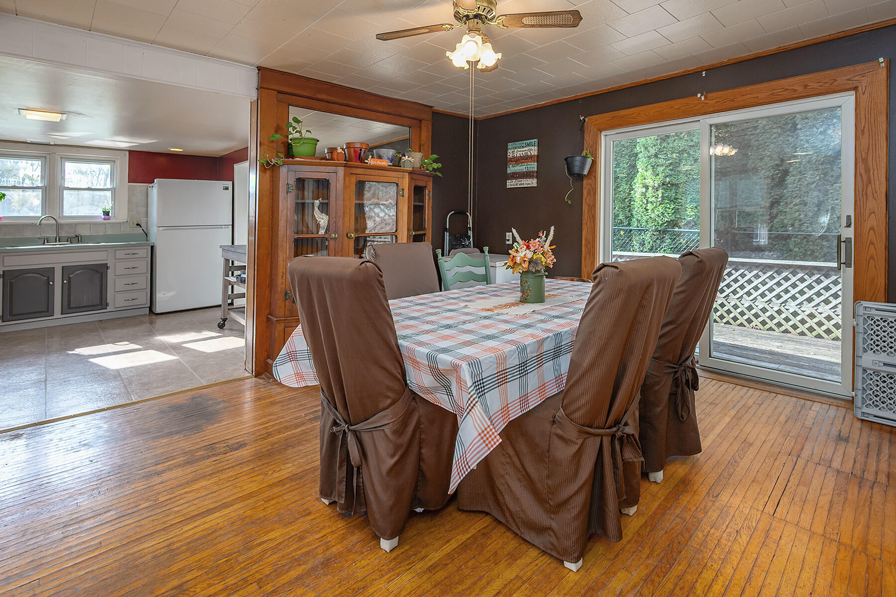 127 Pleasant Street Sharon, WI 53585 - Photo 14 of 41 Dining Room