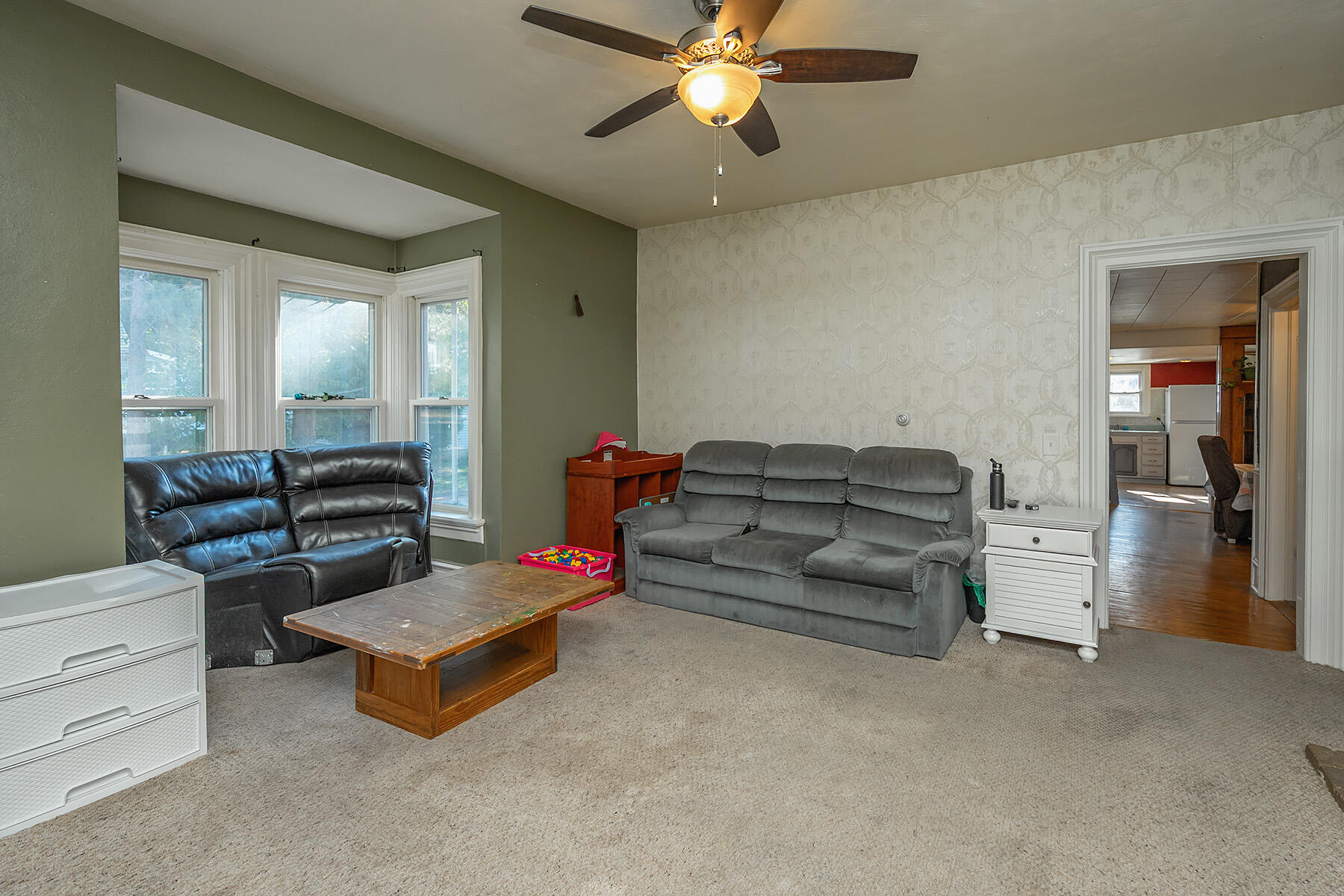 127 Pleasant Street Sharon, WI 53585 - Photo 6 of 41 Living Room