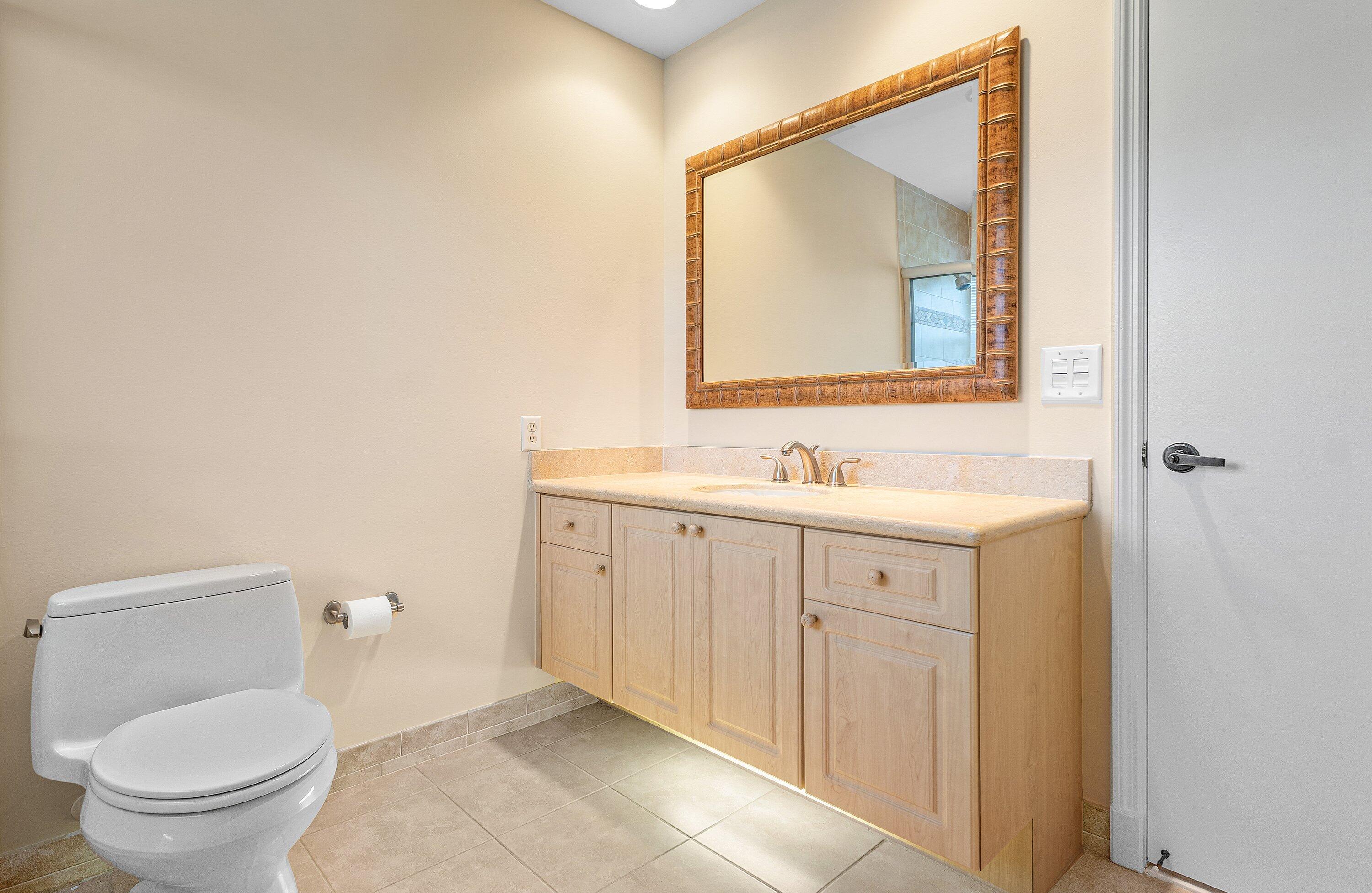10653 St Thomas Drive Boca Raton, FL 33498 - Photo 30 of 62 Second Bathroom