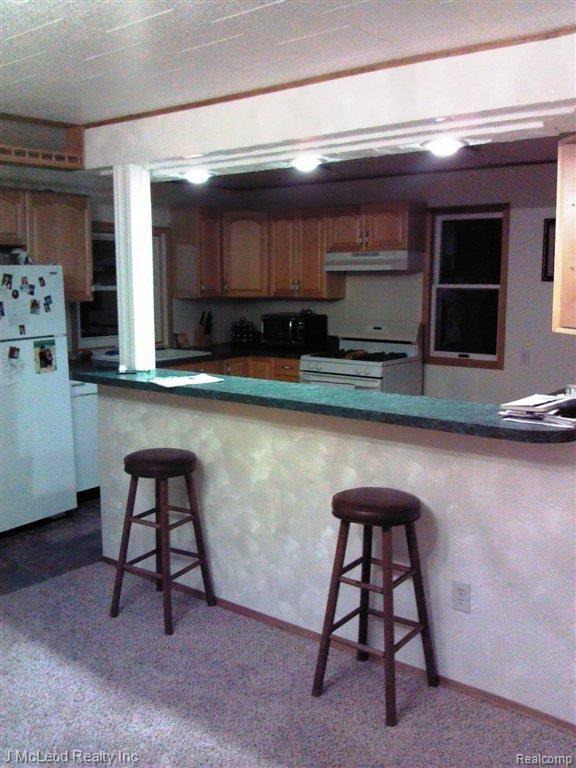 8821 Barnes Road Millington, MI 48746 - Photo 6 of 13 IMG_20120203_181210.jpg