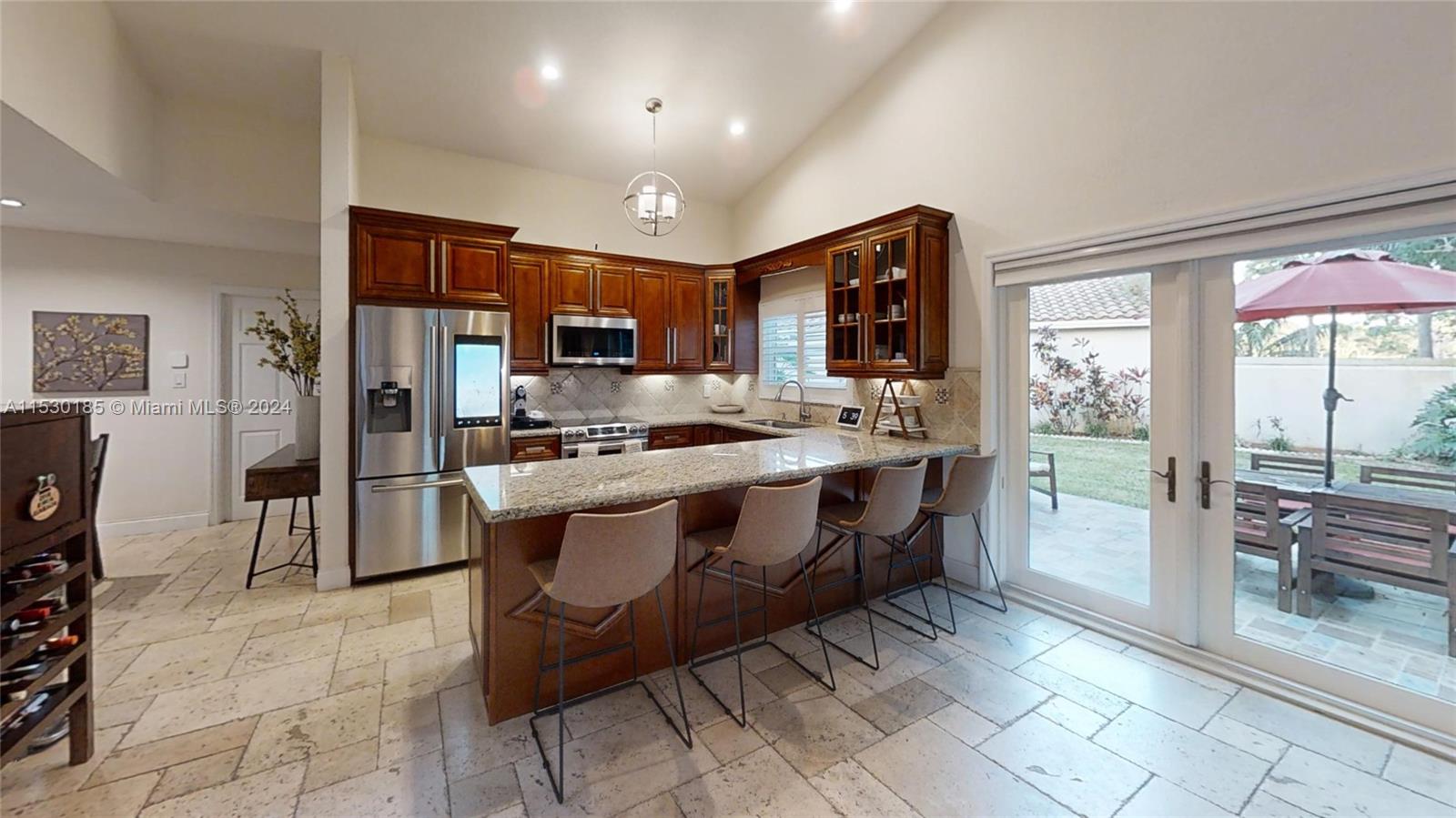 10278 Islander Drive Boca Raton, FL 33498 - Photo 5 of 31 Gallery Image 5