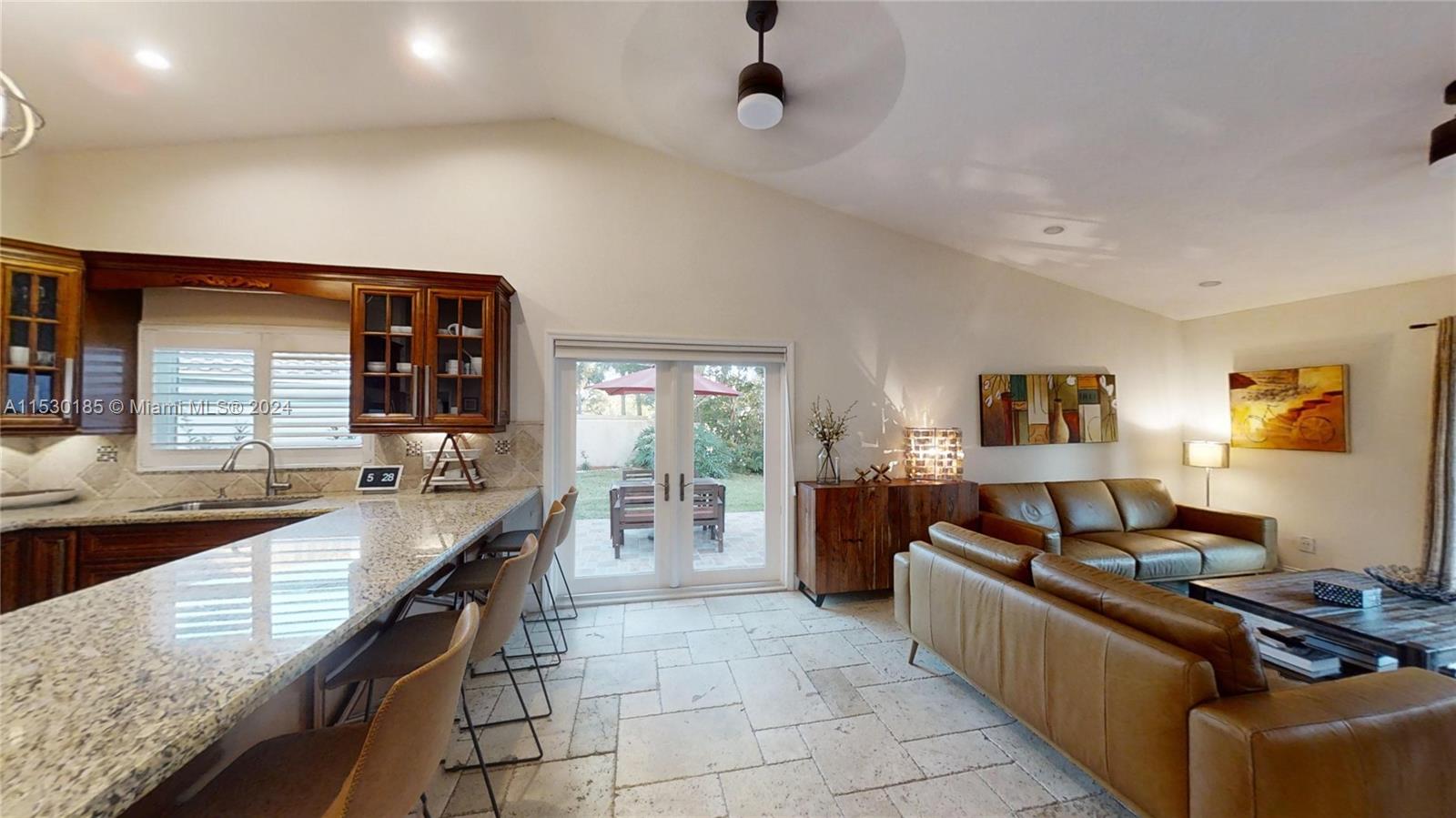10278 Islander Drive Boca Raton, FL 33498 - Photo 10 of 31 Gallery Image 10