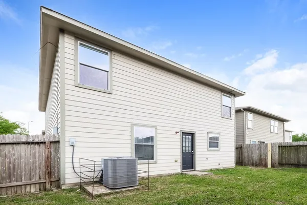 $1,805 | 21211 Linden House Court, Humble, TX 77338