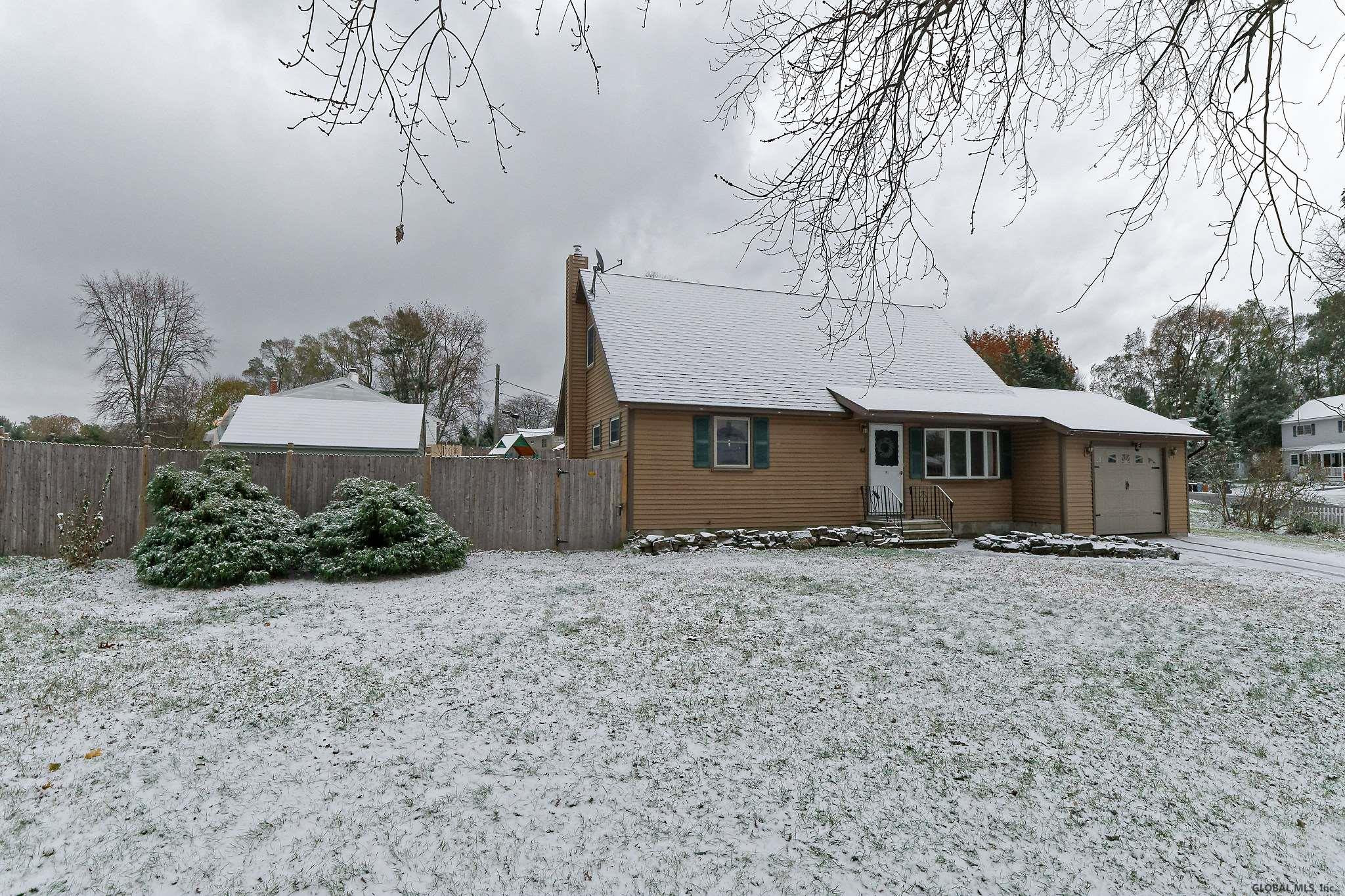 67 Southgate Road Colonie, NY 12211 - Photo 3 of 29 Photo 3