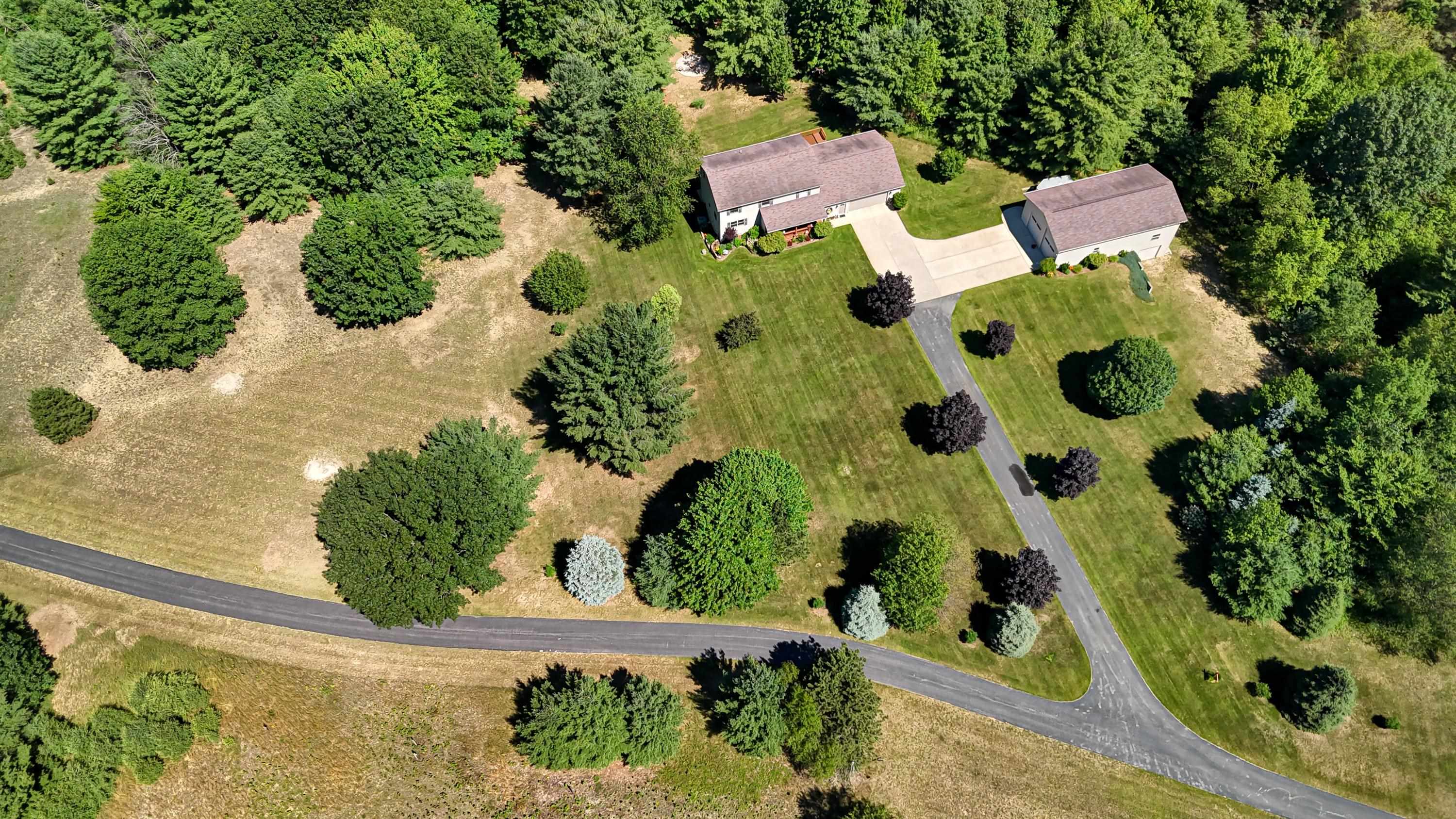 1025 Bass Lake Road Traverse City, MI 49685 - Photo 40 of 69 1925710-fba4ff83-cba8-4abf-9229-dc8b7a2a08e8.JPG