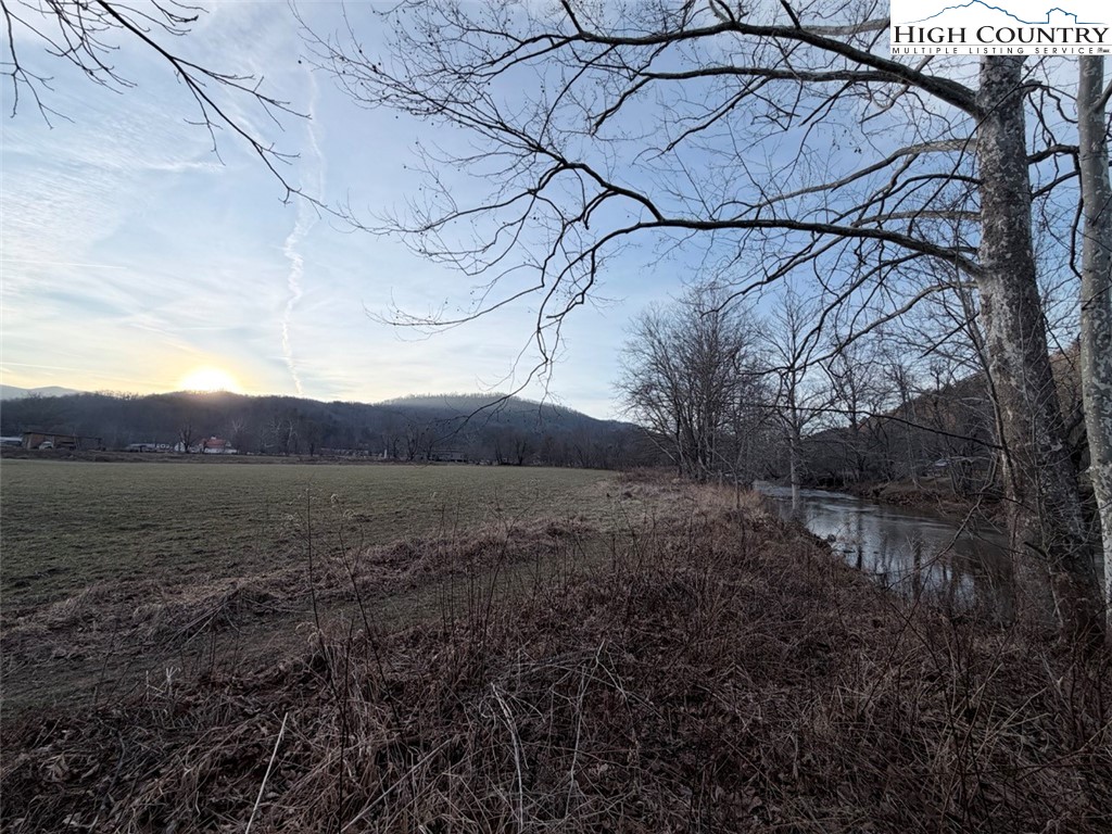 2752 Broadstone Road Banner Elk, NC 28604 - Photo 13 of 24 a view of a backyard of the house