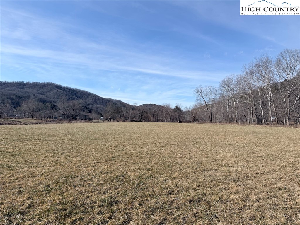 2752 Broadstone Road Banner Elk, NC 28604 - Photo 10 of 24 a view of lake view and mountain