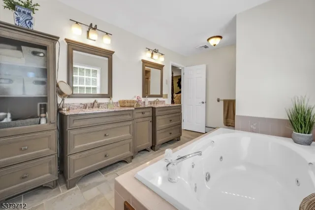 $1,199,000 | 40 Heiser Road, Port Murray, NJ 07865