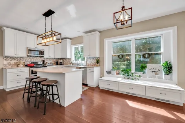 $1,199,000 | 40 Heiser Road, Port Murray, NJ 07865