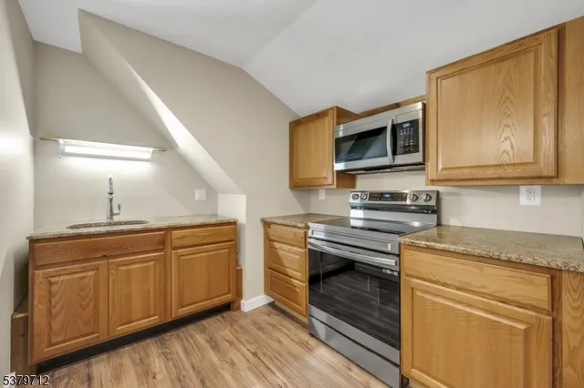 $1,199,000 | 40 Heiser Road, Port Murray, NJ 07865