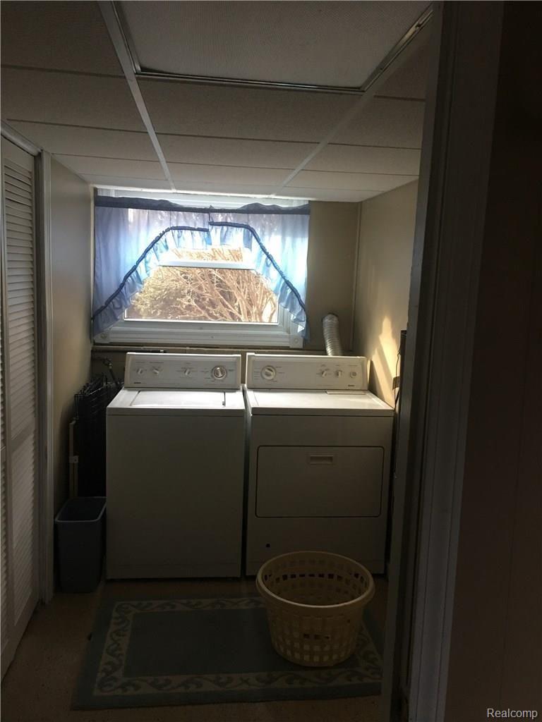 24071 Waltz Road New Boston, MI 48164 - Photo 23 of 35 UHaul 328.JPG