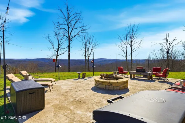 $1,685,000 | 201 Reserve Point, Kingston, TN 37763