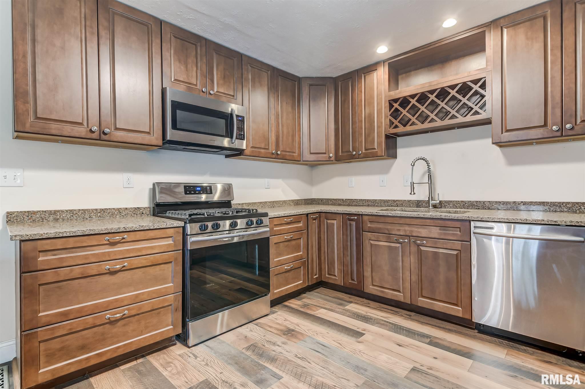 1475 North Walnut Road Rochester, IL 62563 - Photo 17 of 49