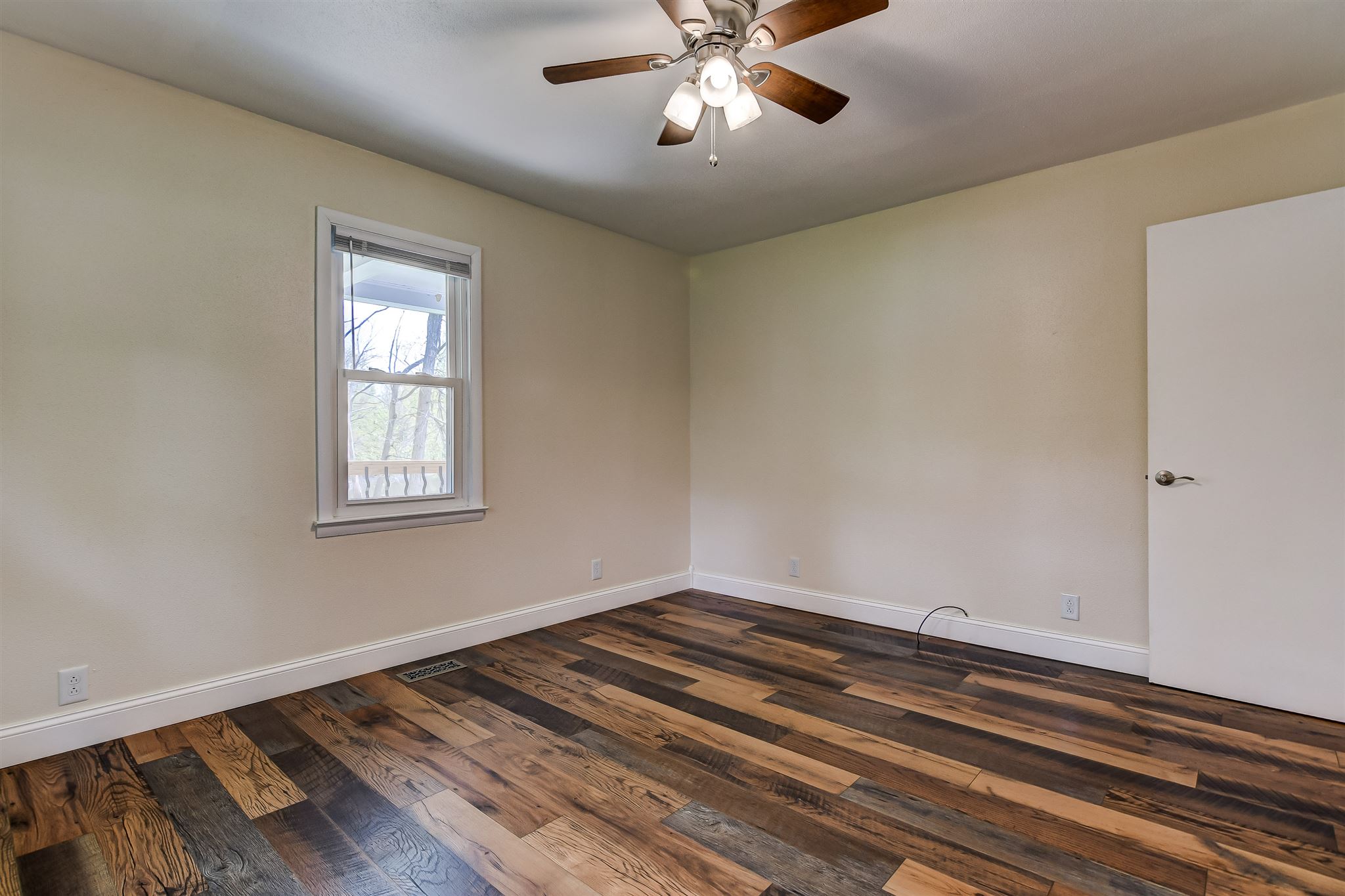 1475 North Walnut Road Rochester, IL 62563 - Photo 21 of 49