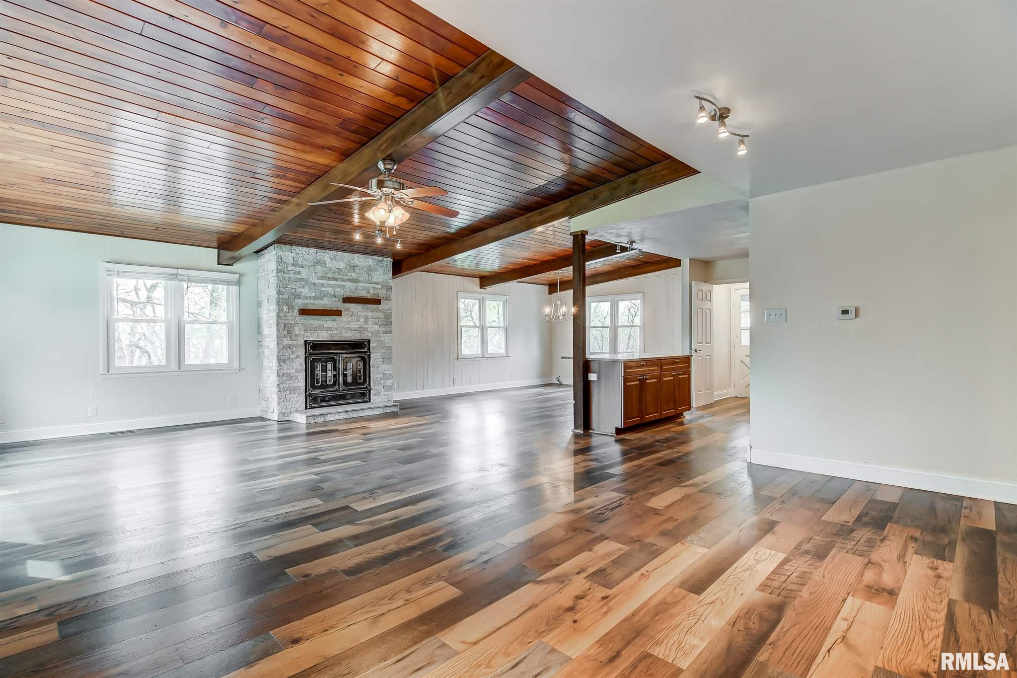 1475 North Walnut Road Rochester, IL 62563 - Photo 9 of 49