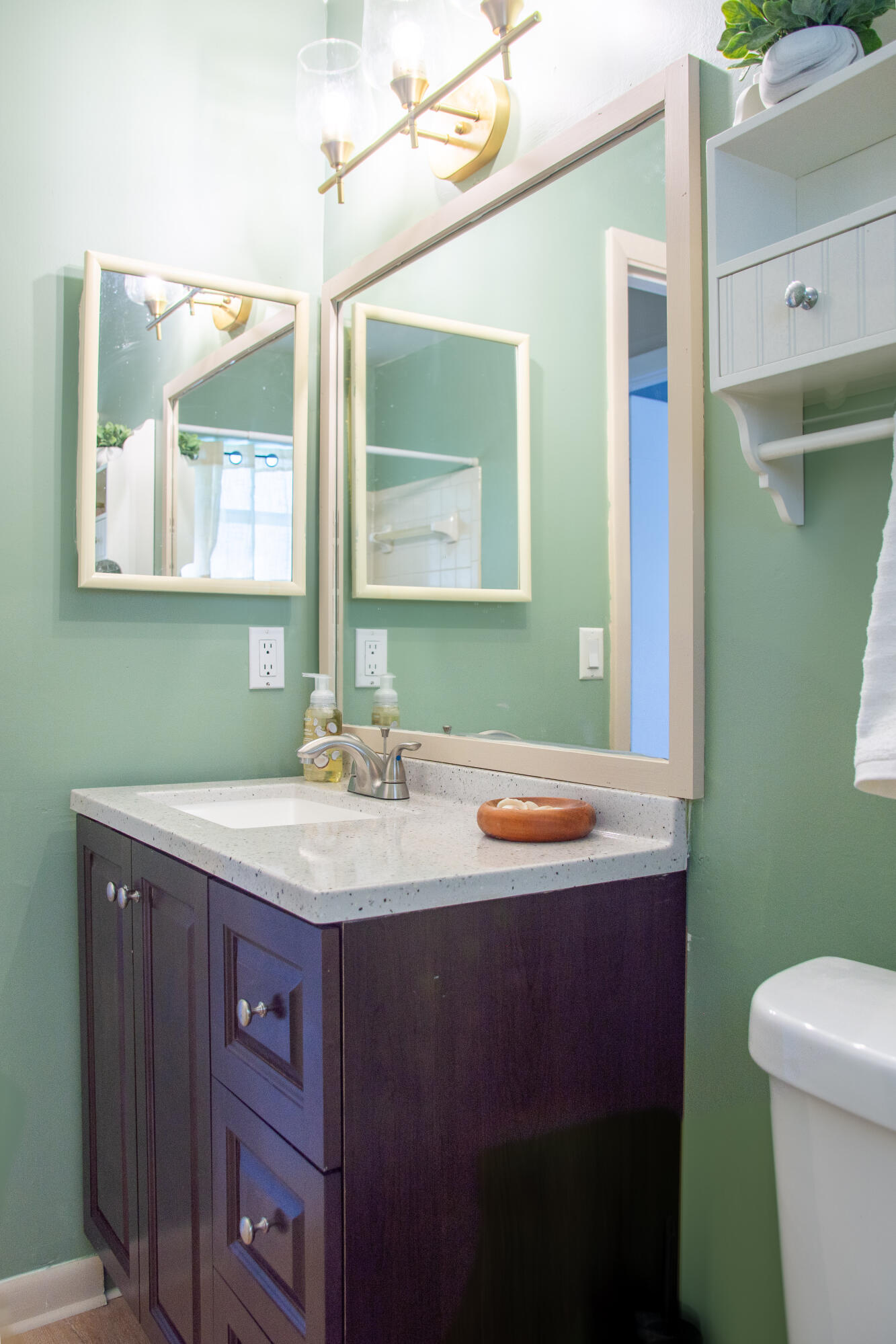 127 Wandering Trail Jupiter, FL 33458 - Photo 16 of 28 bathroom