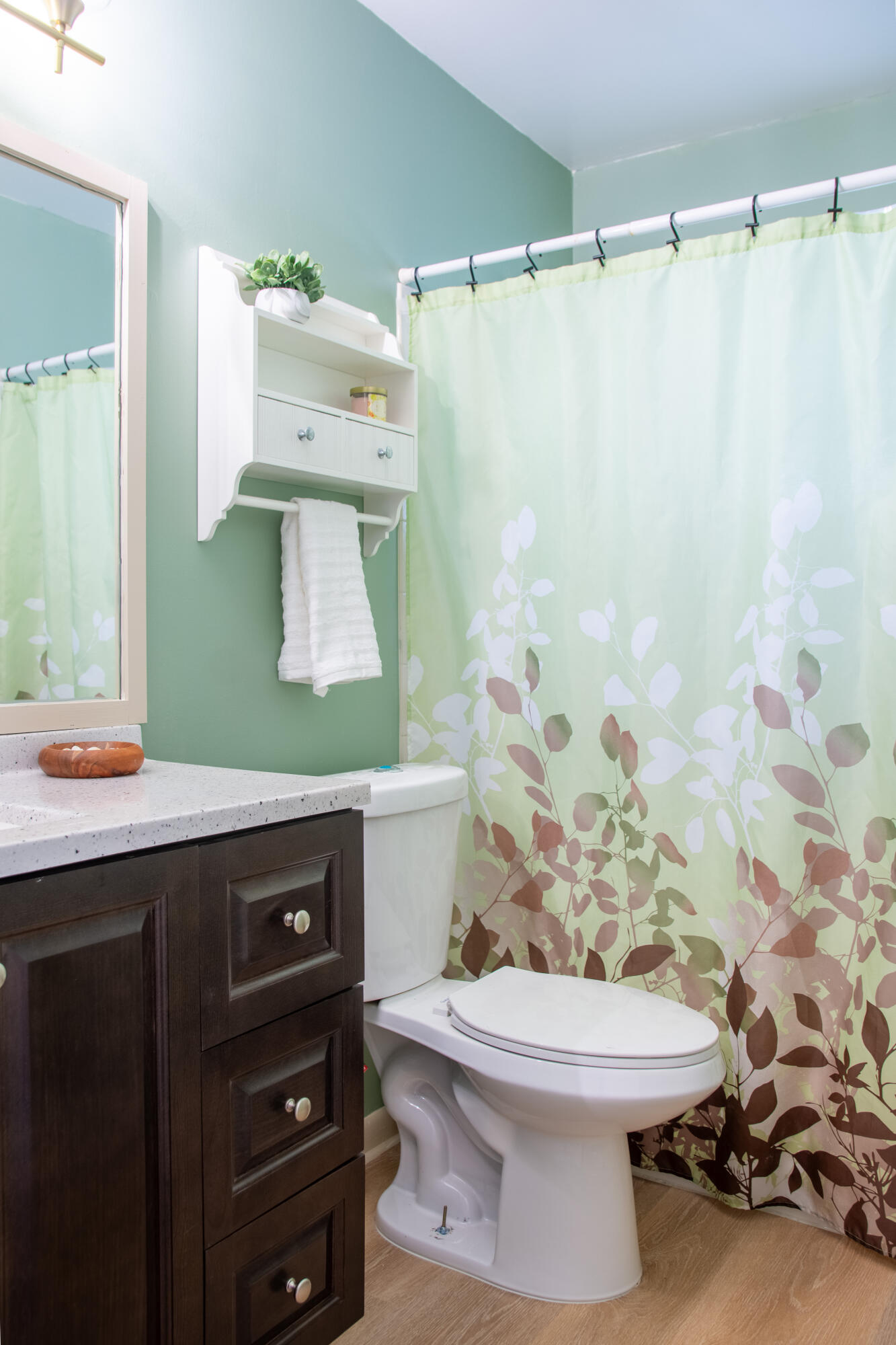 127 Wandering Trail Jupiter, FL 33458 - Photo 17 of 28 bathroom