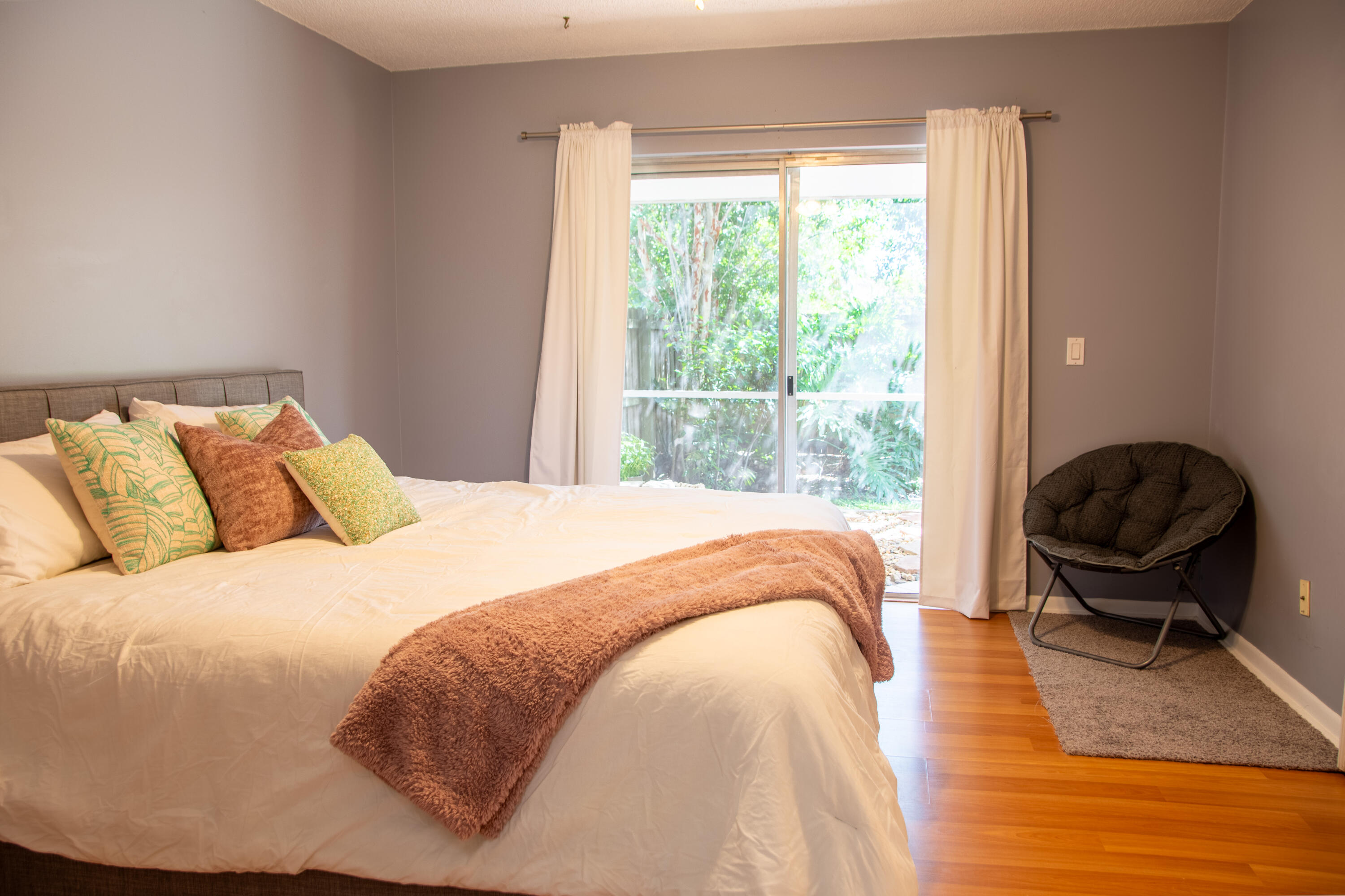 127 Wandering Trail Jupiter, FL 33458 - Photo 10 of 28 master bedroom