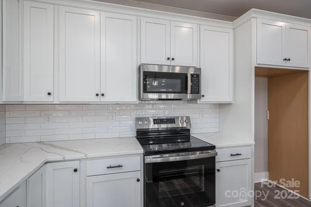 $799,000 | 4762 Lazy Lane, Denver, NC 28037