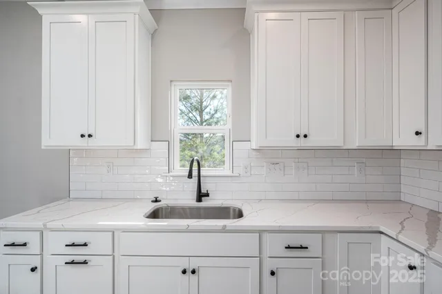 $799,000 | 4762 Lazy Lane, Denver, NC 28037