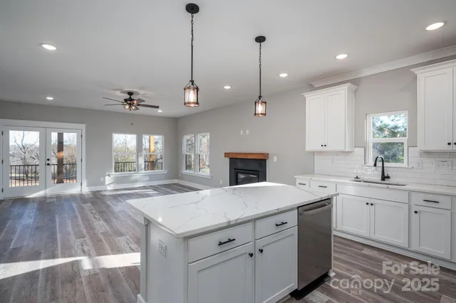 $799,000 | 4762 Lazy Lane, Denver, NC 28037