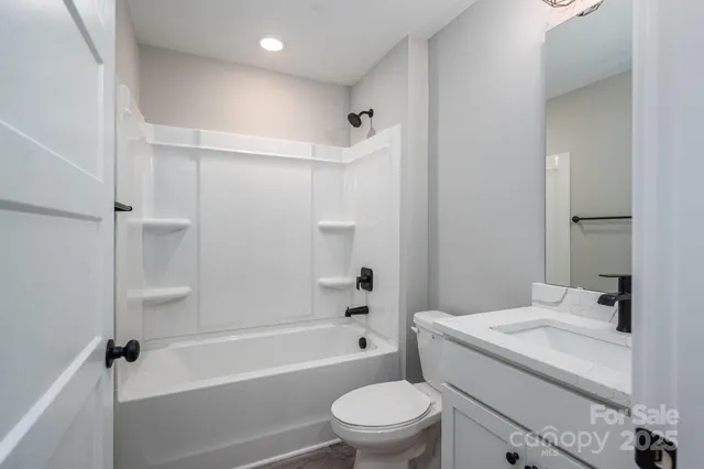 $799,000 | 4762 Lazy Lane, Denver, NC 28037