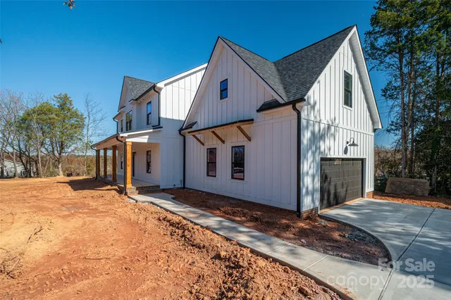 $799,000 | 4762 Lazy Lane, Denver, NC 28037