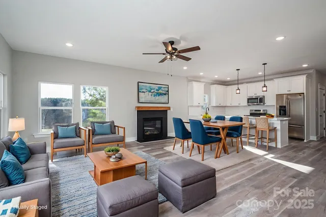 $799,000 | 4762 Lazy Lane, Denver, NC 28037