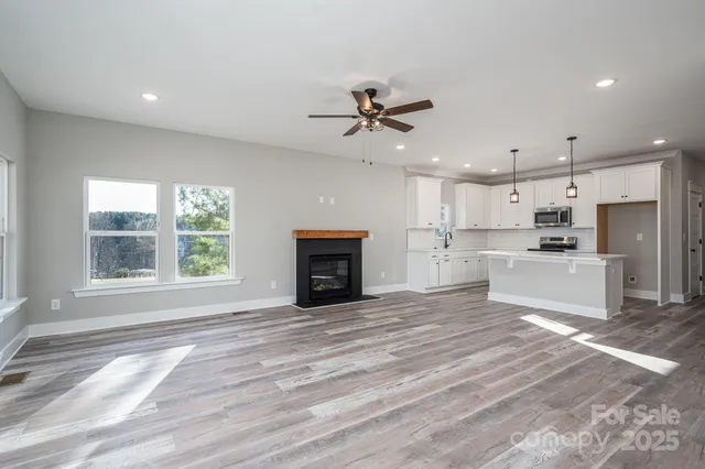 $799,000 | 4762 Lazy Lane, Denver, NC 28037