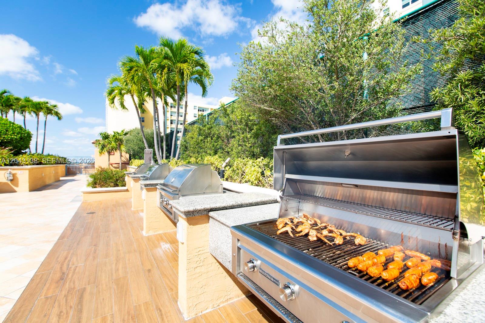 90 Alton Road, Unit 1005 Miami Beach, FL 33139 - Photo 19 of 21