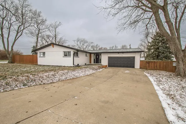 $209,900 | 5704 East Robert Street, Muncie, IN 47303
