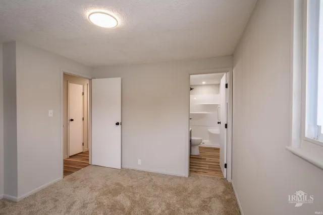 $209,900 | 5704 East Robert Street, Muncie, IN 47303