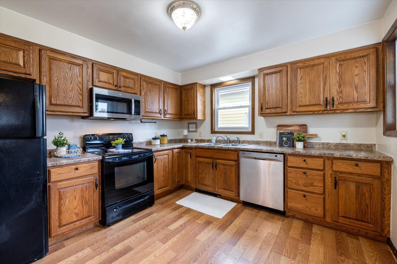 514 4th Street Northwest Chisholm, MN 55719 - Photo 14 of 48