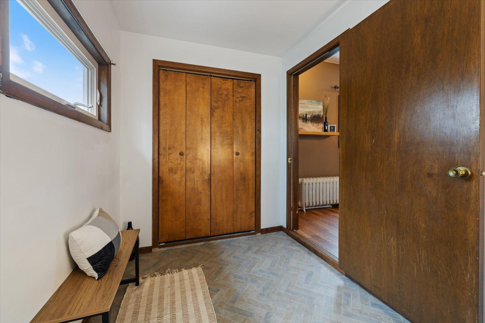 514 4th Street Northwest Chisholm, MN 55719 - Photo 6 of 48