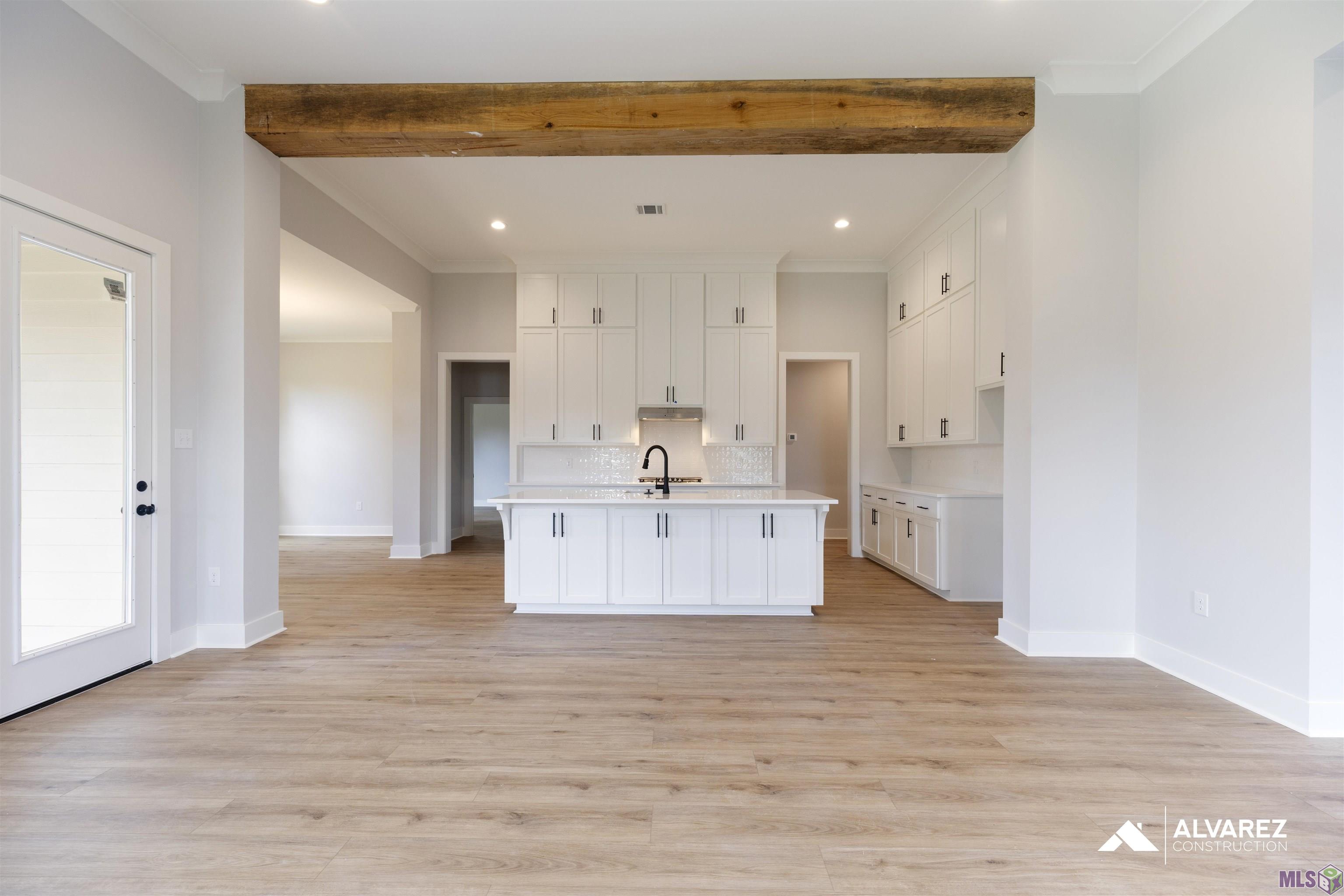 10142 Sanctuary Oaks Drive Baton Rouge, LA 70817 - Photo 4 of 24