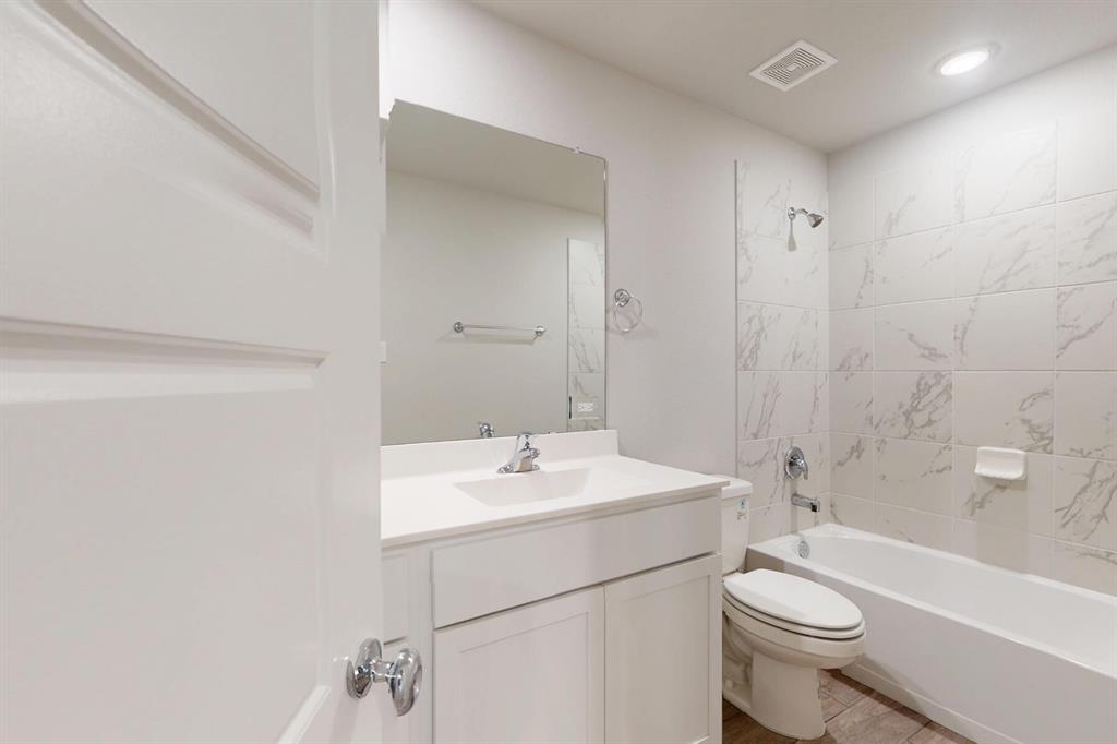 730 Hidden Feather Lavon, TX 75166 - Photo 11 of 40