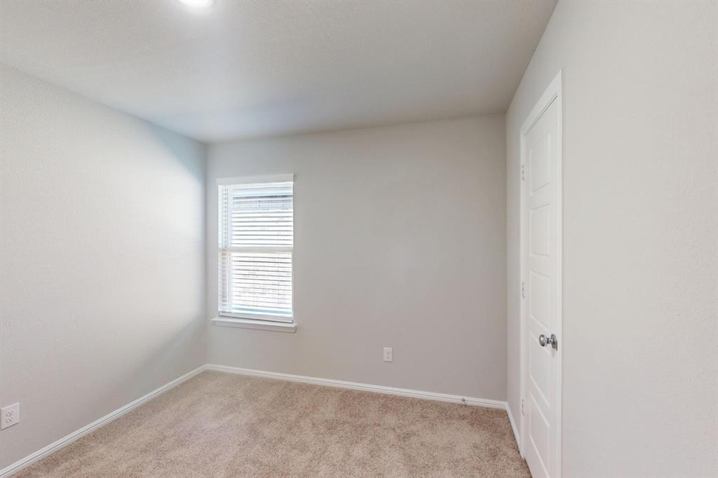 730 Hidden Feather Lavon, TX 75166 - Photo 9 of 40