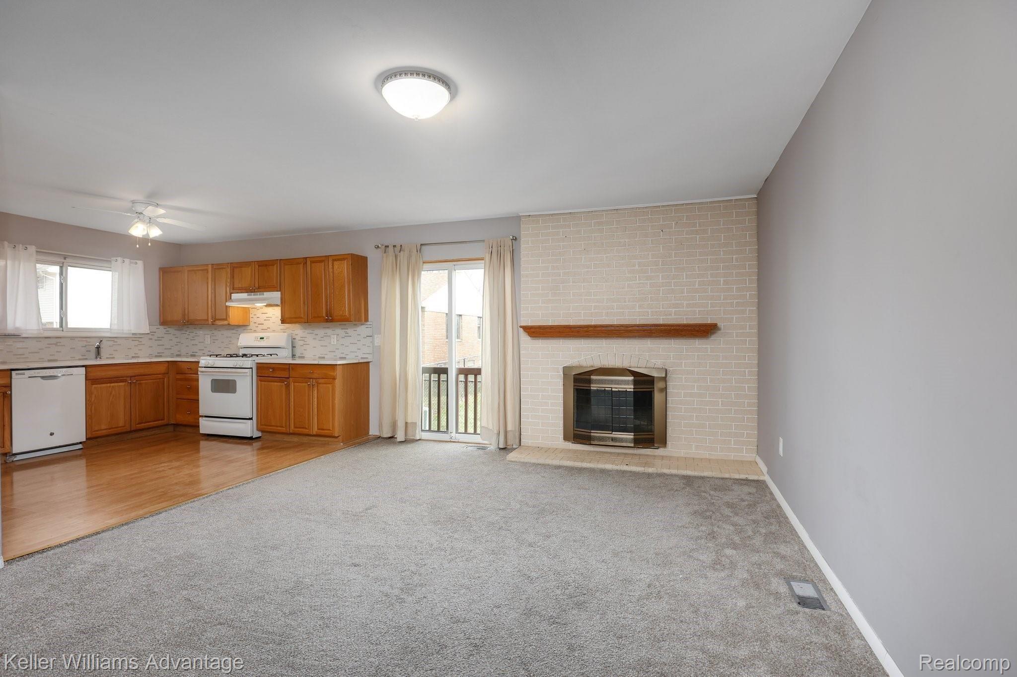 43534 Hanford Road Canton, MI 48187 - Photo 7 of 28 15-web-or-mls-43534 Hanford Rd Canton Twp0015.jpg