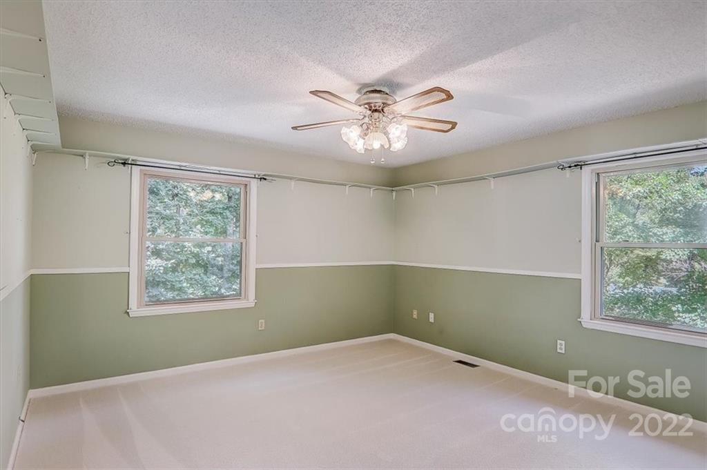 2 Chipmunk Cove Road Asheville, NC 28804 - Photo 23 of 44 Gallery Image 23
