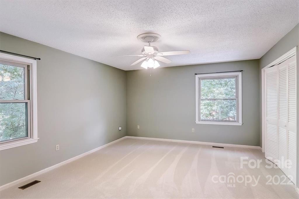 2 Chipmunk Cove Road Asheville, NC 28804 - Photo 25 of 44 Gallery Image 25