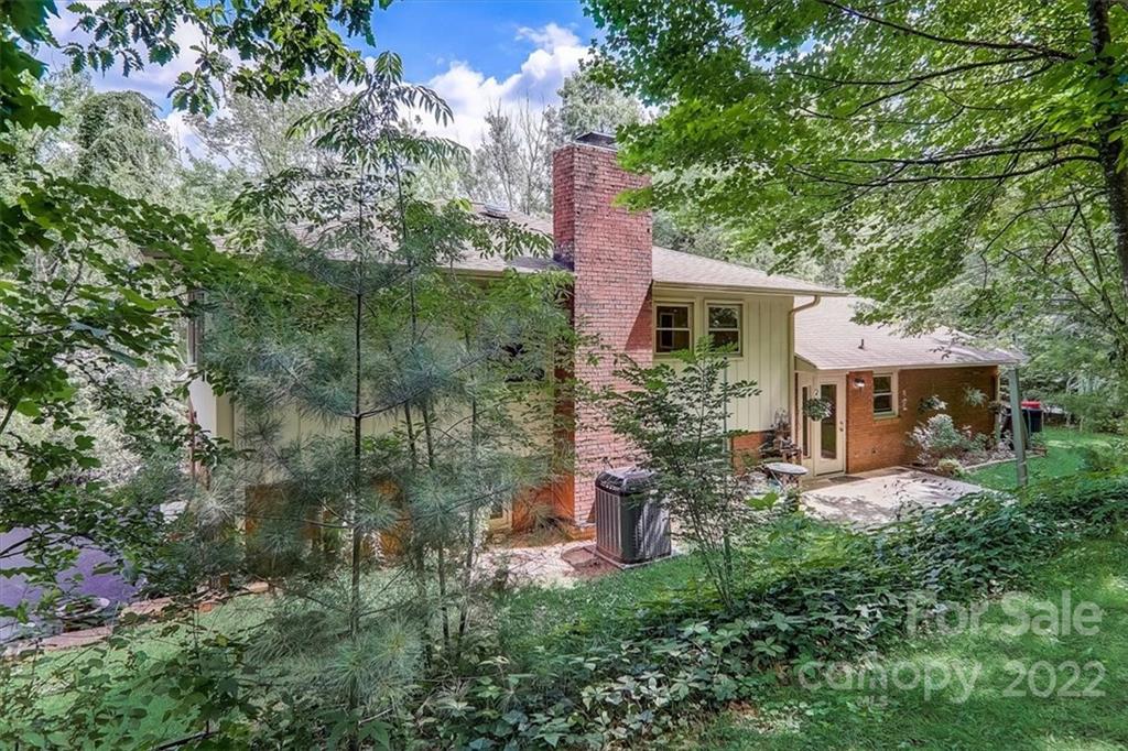 2 Chipmunk Cove Road Asheville, NC 28804 - Photo 33 of 44 Gallery Image 33